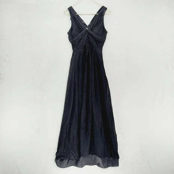 blue chiffon dress long Zapaka Women Elegant Dusty Blue Chiffon Mother Of the Bride Dress with Lace  Appliques A-Line Scoop Long Formal Dress – ZAPAKA